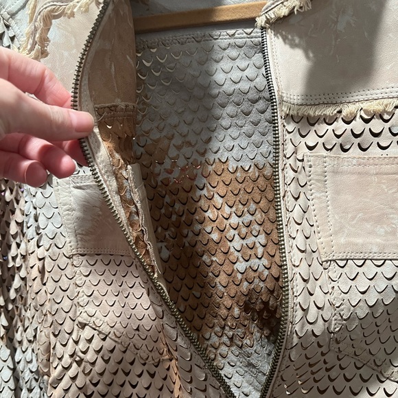 NWOT RIDICULOUS LEATHER JACKET…(JAKETT IS COMPANY) ONE OF A KIND!😍 ITS SO COOL🔥 - Picture 11 of 14